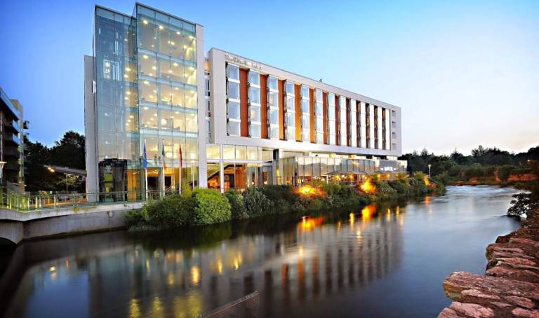 River-Lee-Hotel-Exterior