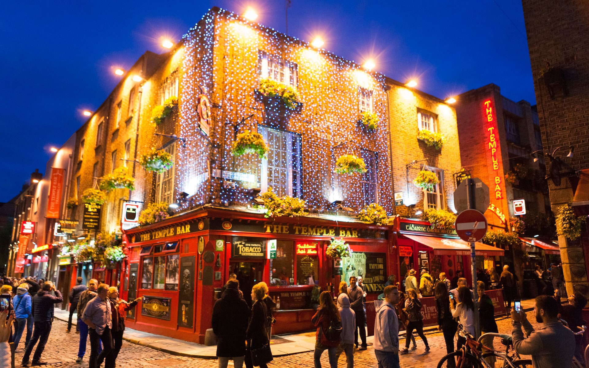 places to visit in dublin at christmas